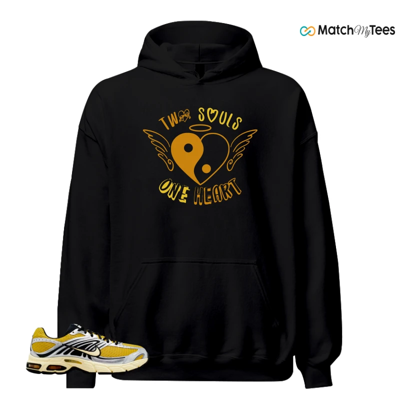 NIKE AIR MAX MOTO 2K SAFFRON QUARTZ METALLIC SILVER BLACK ALABASTER SNEAKER Matching Tees hoodie