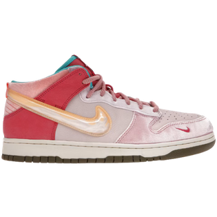 NIKE DUNK MID SOCIAL STATUS FREE LUNCH STRAWBERRY MILK SNEAKER